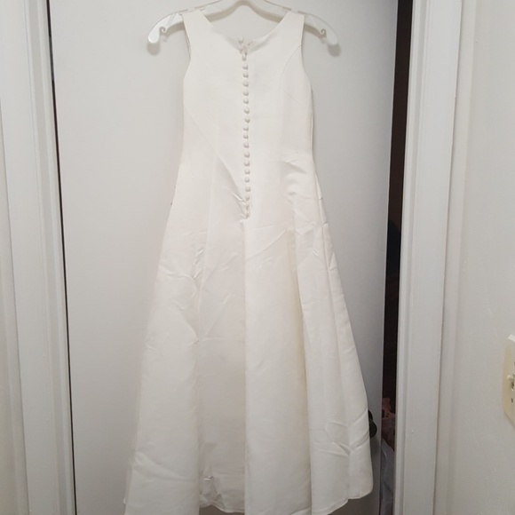 Beautiful Ivory Embroidered Gown NWOT - Picture 6 of 7